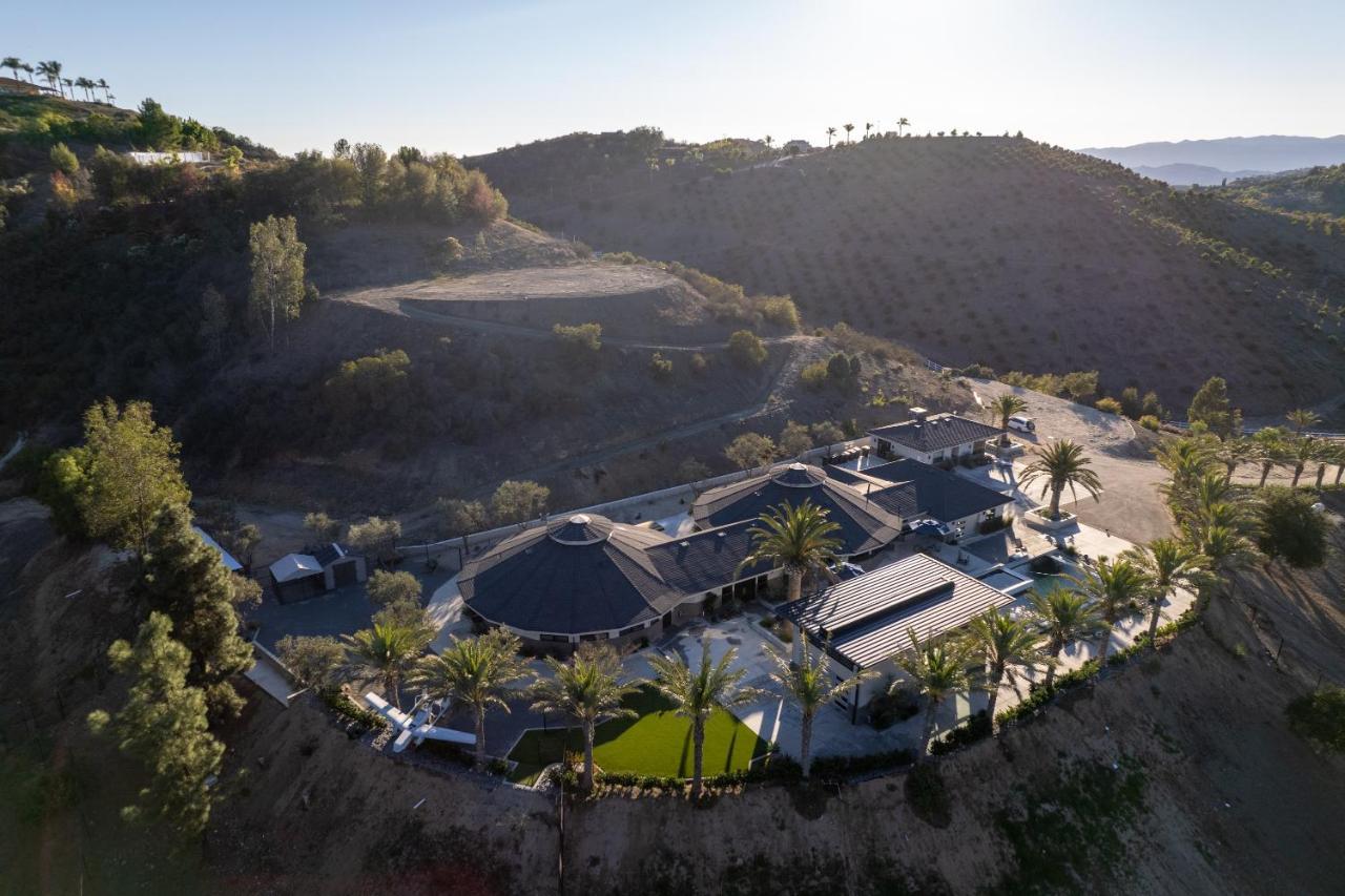 Iron Mansion Private Resort-Event Space 12000 Ft! Temecula Eksteriør bilde