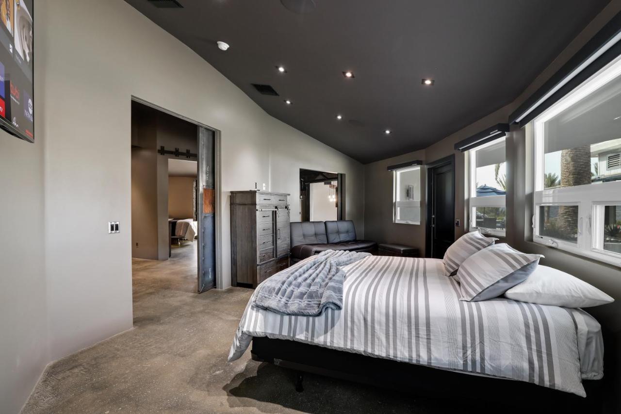 Iron Mansion Private Resort-Event Space 12000 Ft! Temecula Eksteriør bilde