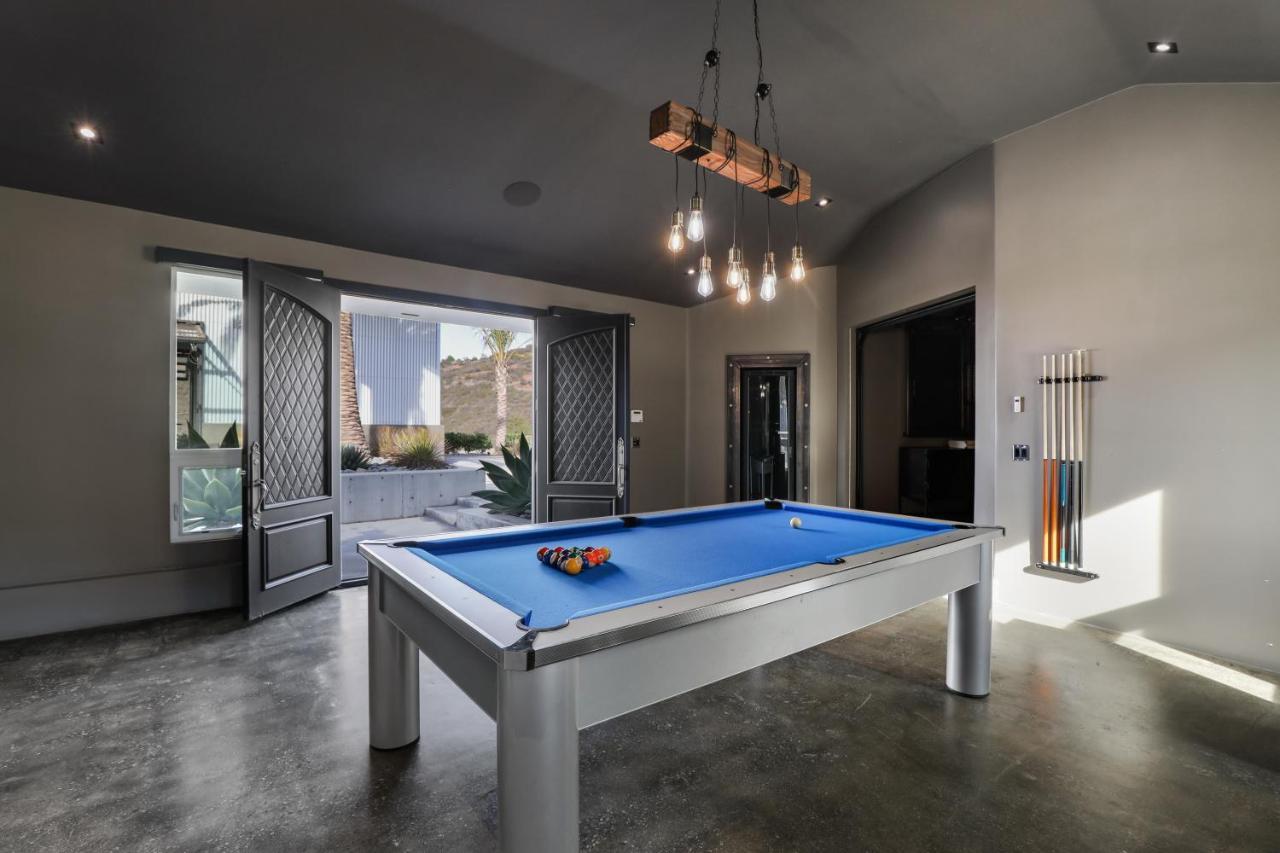 Iron Mansion Private Resort-Event Space 12000 Ft! Temecula Eksteriør bilde