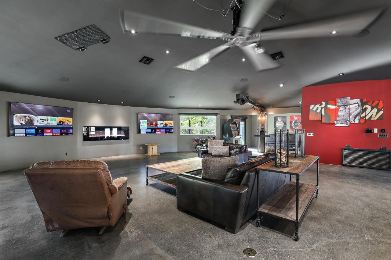 Iron Mansion Private Resort-Event Space 12000 Ft! Temecula Eksteriør bilde